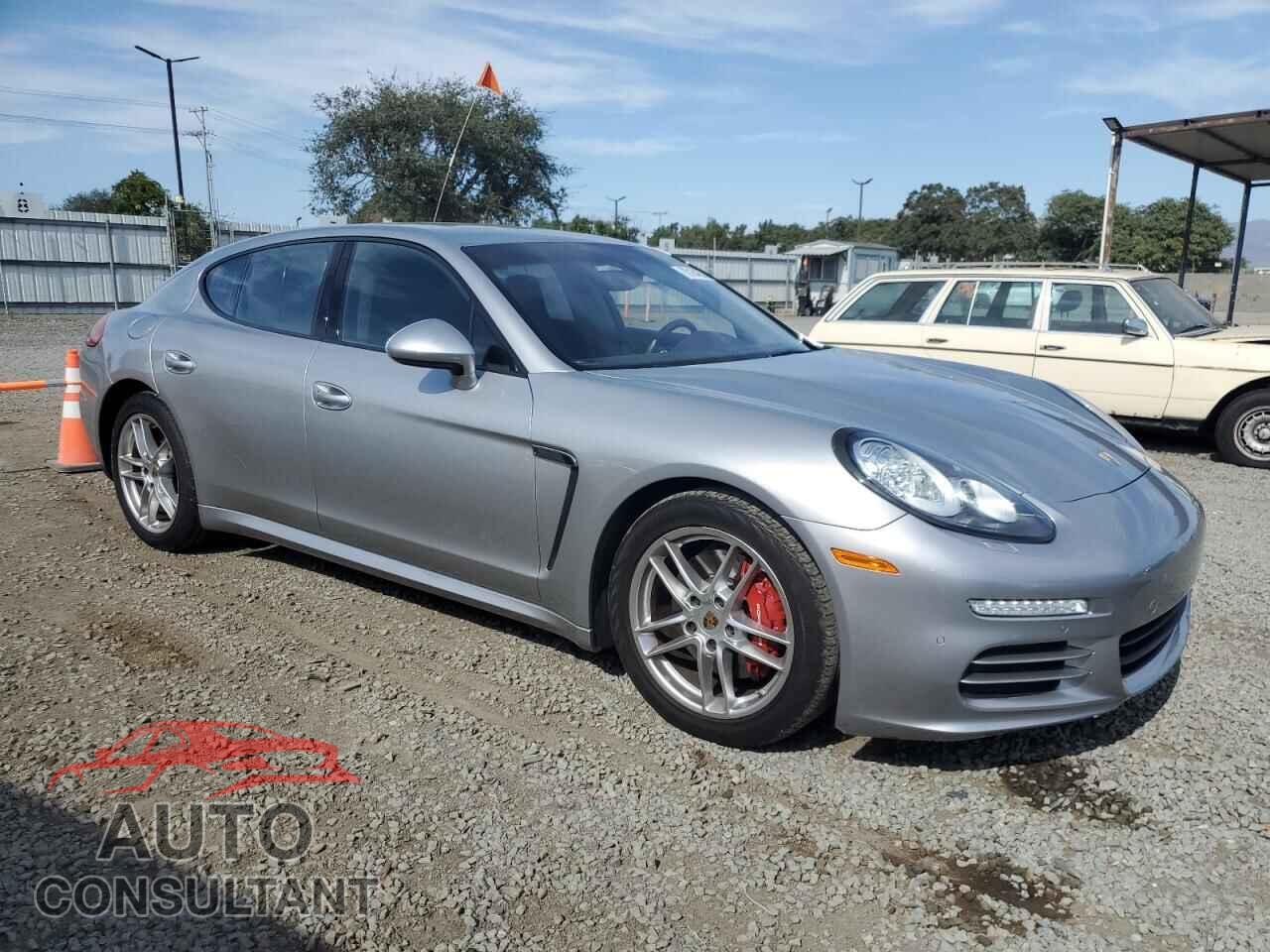 PORSCHE PANAMERA 2015 - WP0AA2A74FL002348