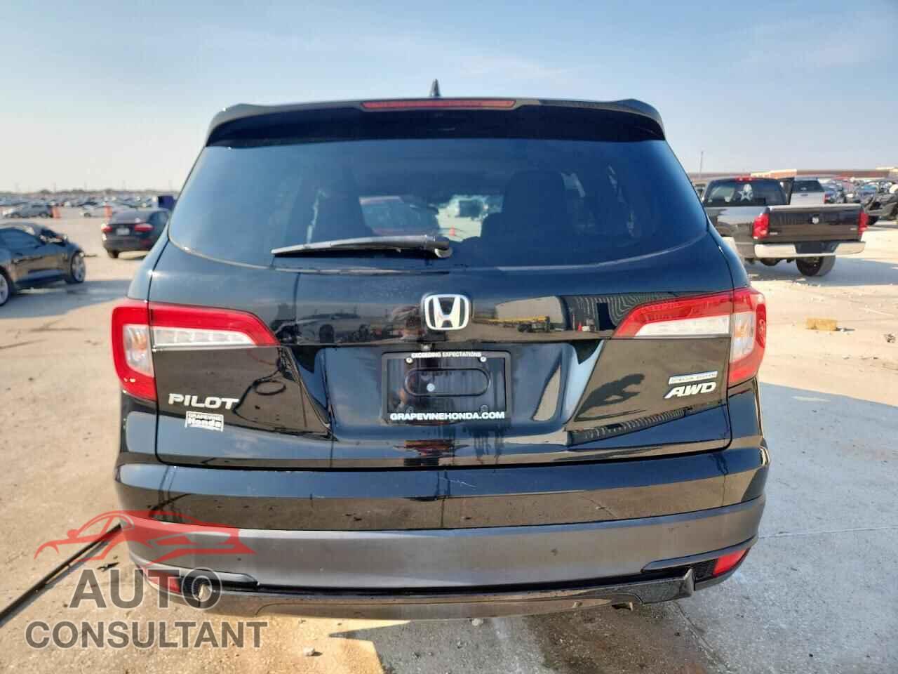 HONDA PILOT 2021 - 5FNYF6H24MB068125