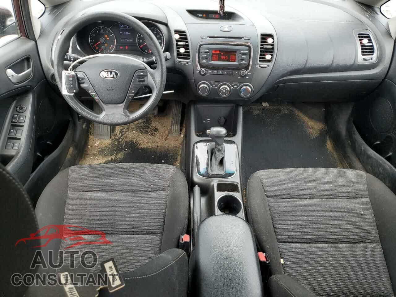 KIA FORTE 2017 - 3KPFK4A76HE068152