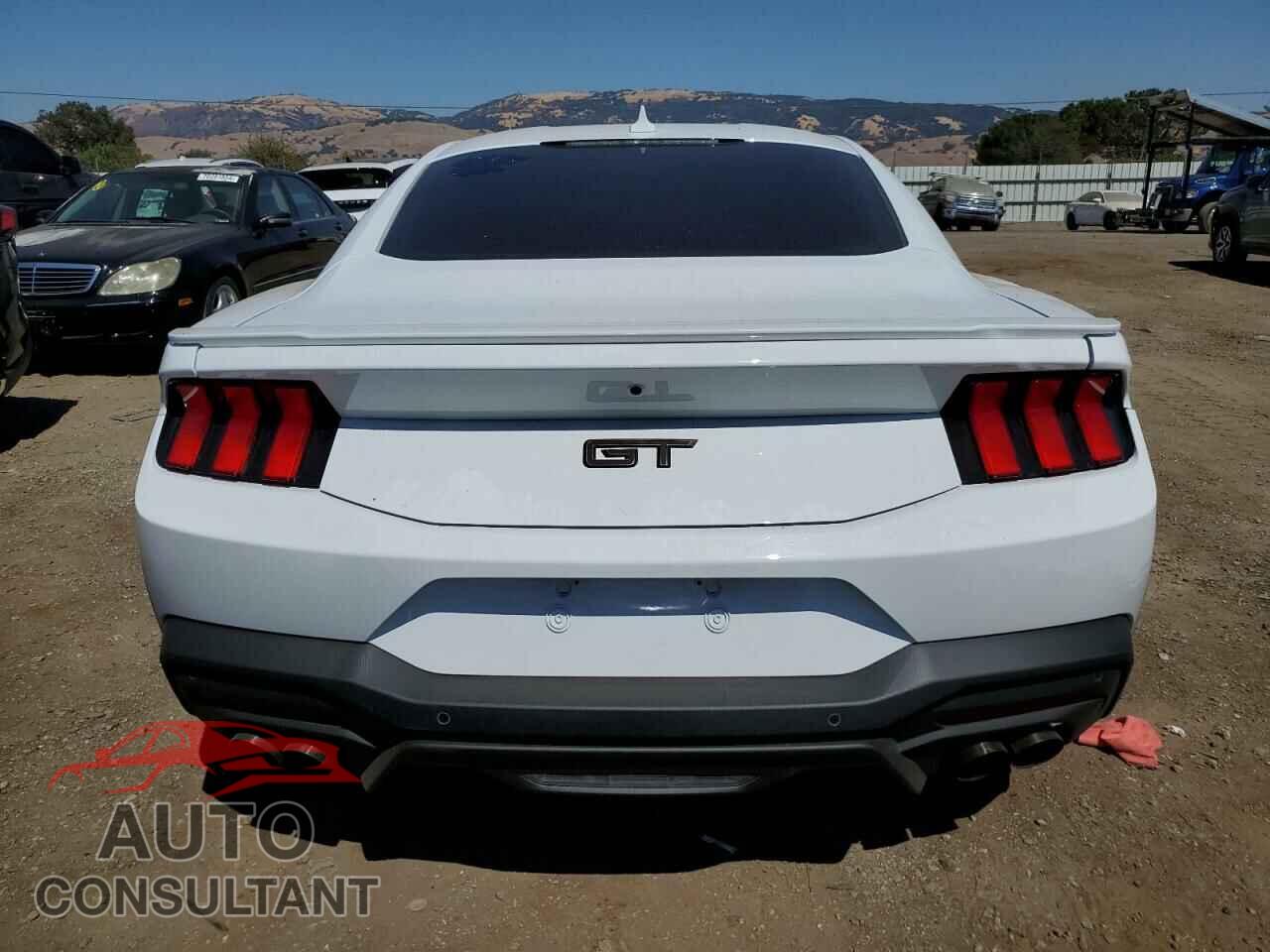 FORD MUSTANG 2024 - 1FA6P8CF3R5422127