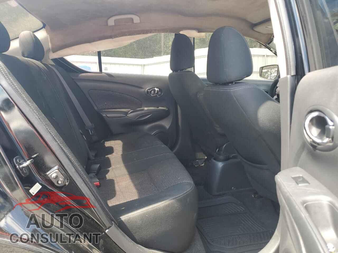 NISSAN VERSA 2017 - 3N1CN7AP3HL862956