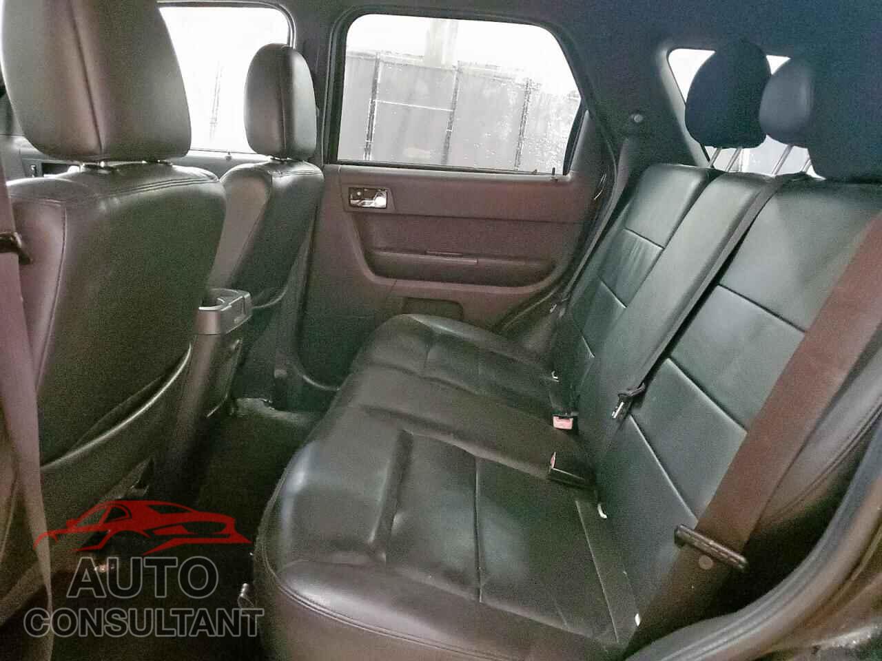 FORD ESCAPE 2010 - 1FMCU0EG4AKB52002