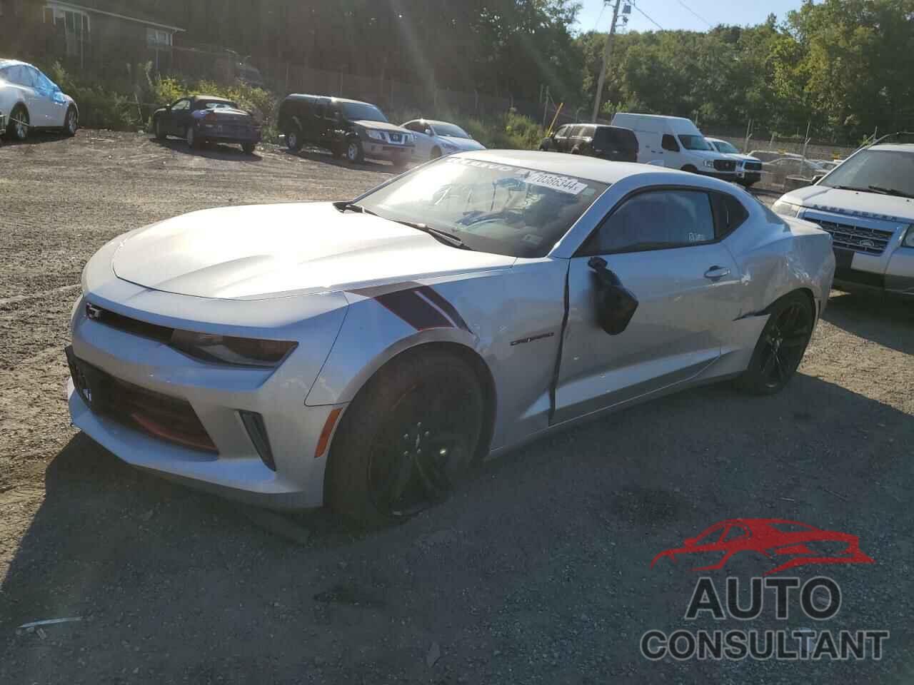 CHEVROLET CAMARO 2018 - 1G1FB1RX7J0105381