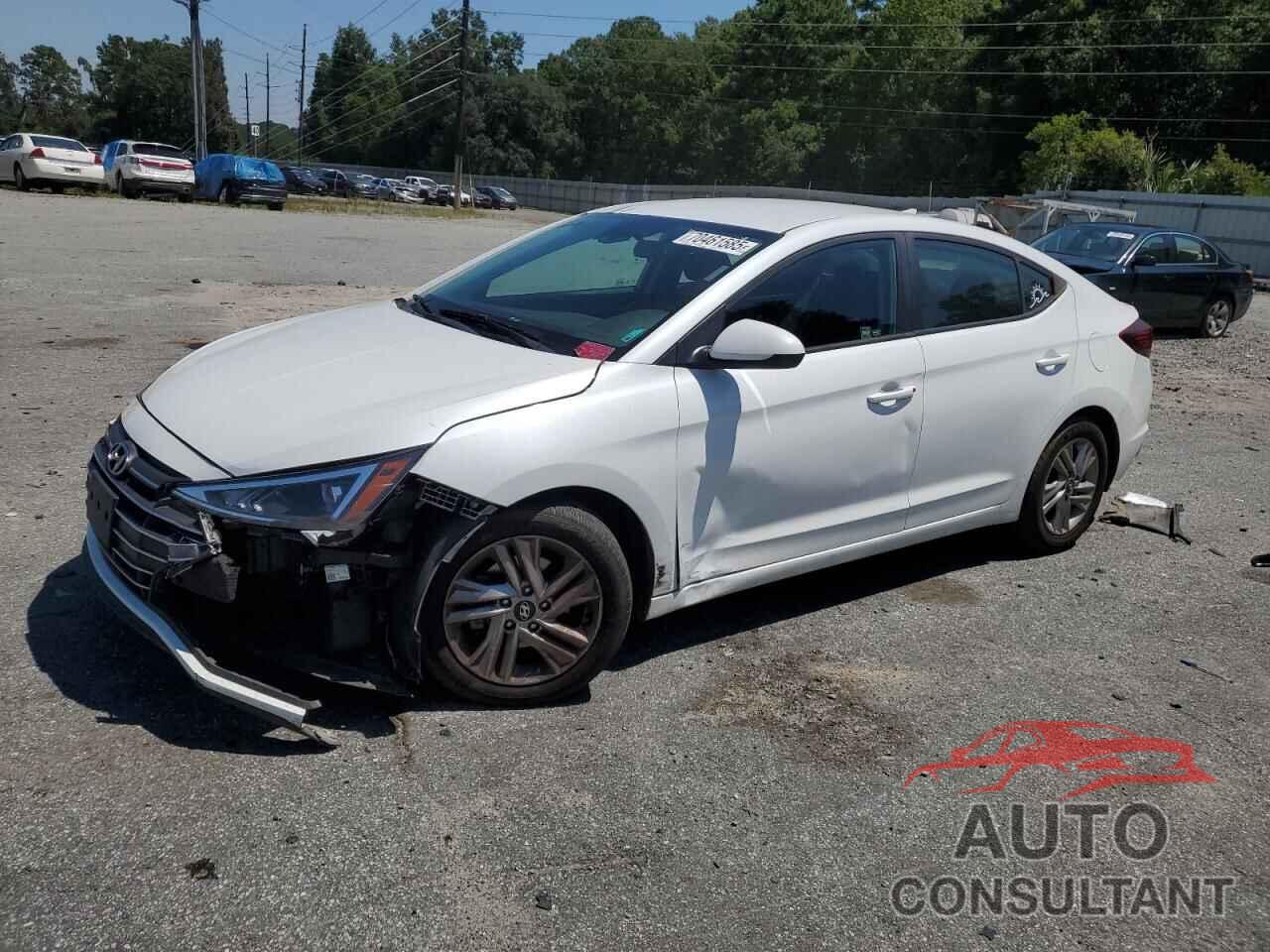 HYUNDAI ELANTRA 2019 - 5NPD84LF5KH481404