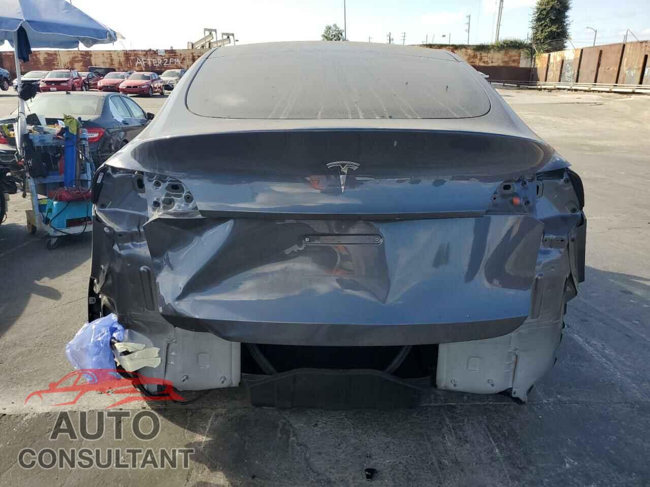 TESLA MODEL Y 2023 - 7SAYGDED4PF967002