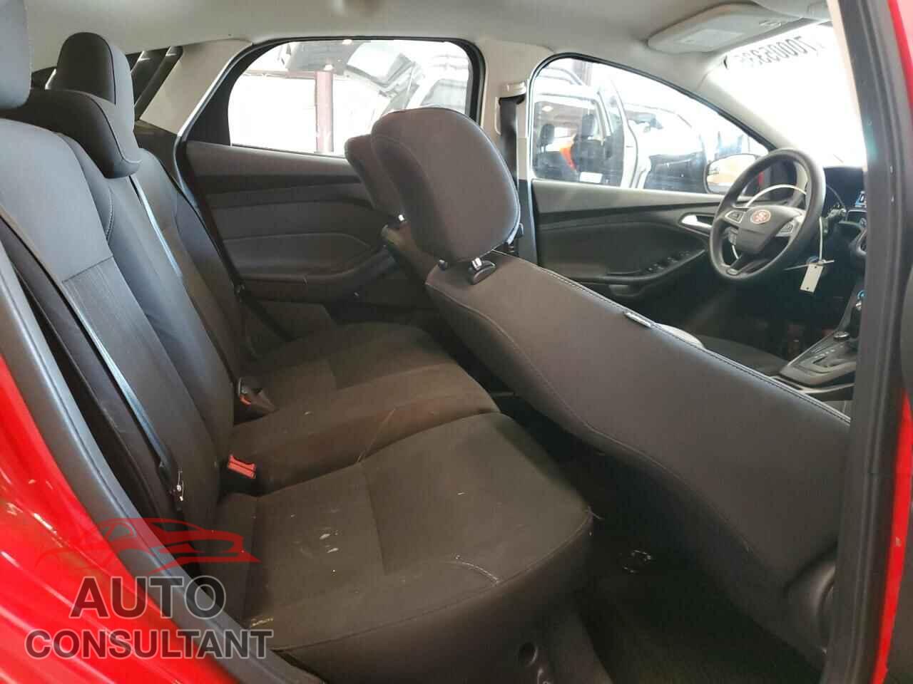 FORD FOCUS 2016 - 1FADP3K27GL286098