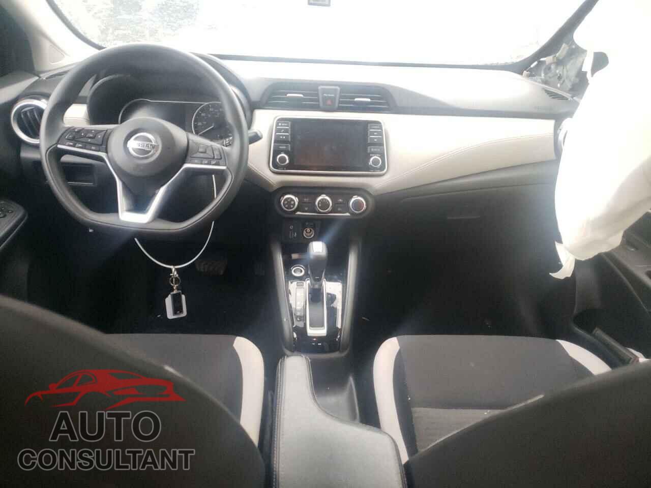 NISSAN VERSA 2020 - 3N1CN8EV8LL806132
