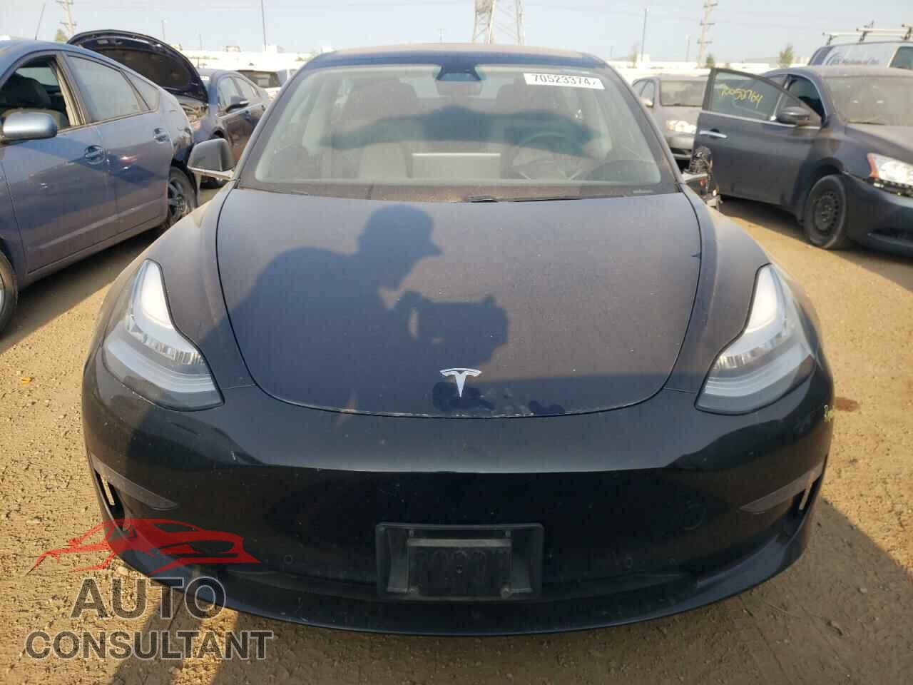 TESLA MODEL 3 2019 - 5YJ3E1EA1KF296379