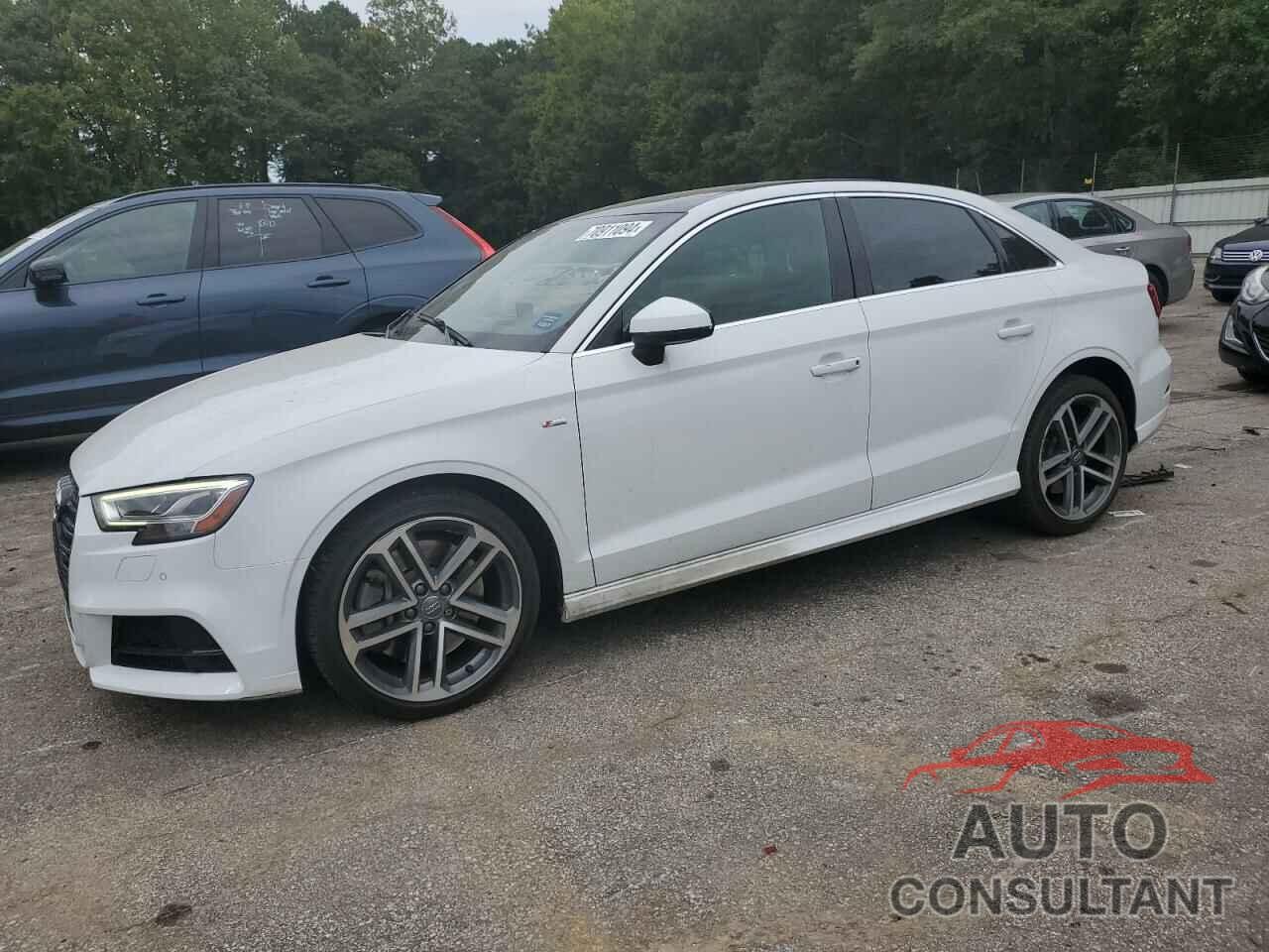 AUDI A3 2019 - WAUJEHFF6KA110898