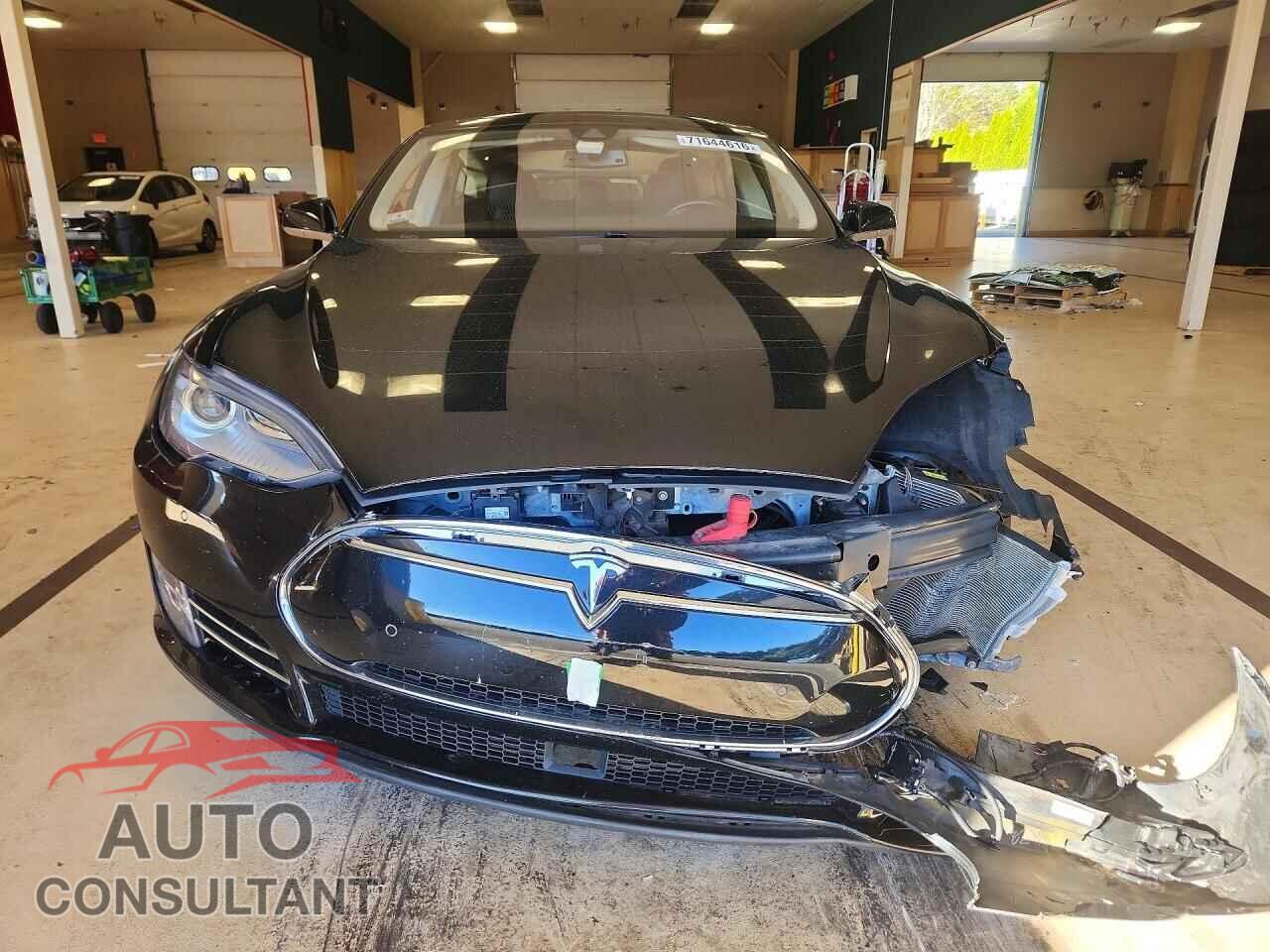 TESLA MODEL S 2014 - 5YJSA1H10EFP55778