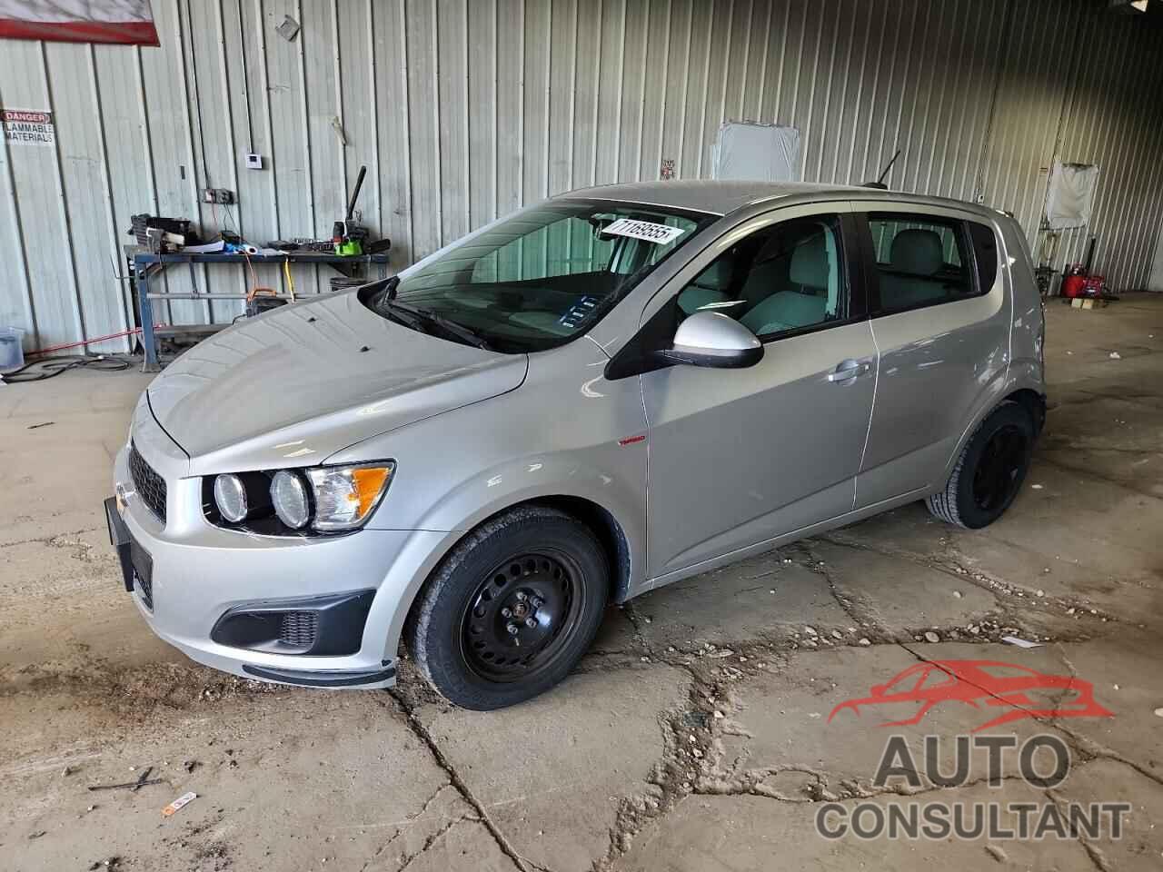 CHEVROLET SONIC 2016 - 1G1JA6SH1G4123910