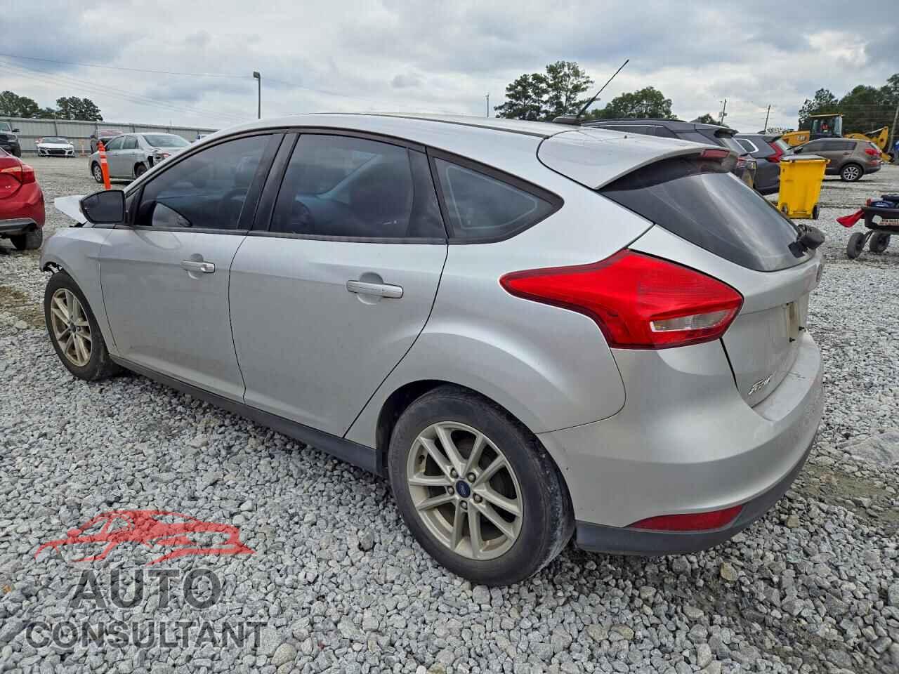 FORD FOCUS 2017 - 1FADP3K22HL319431