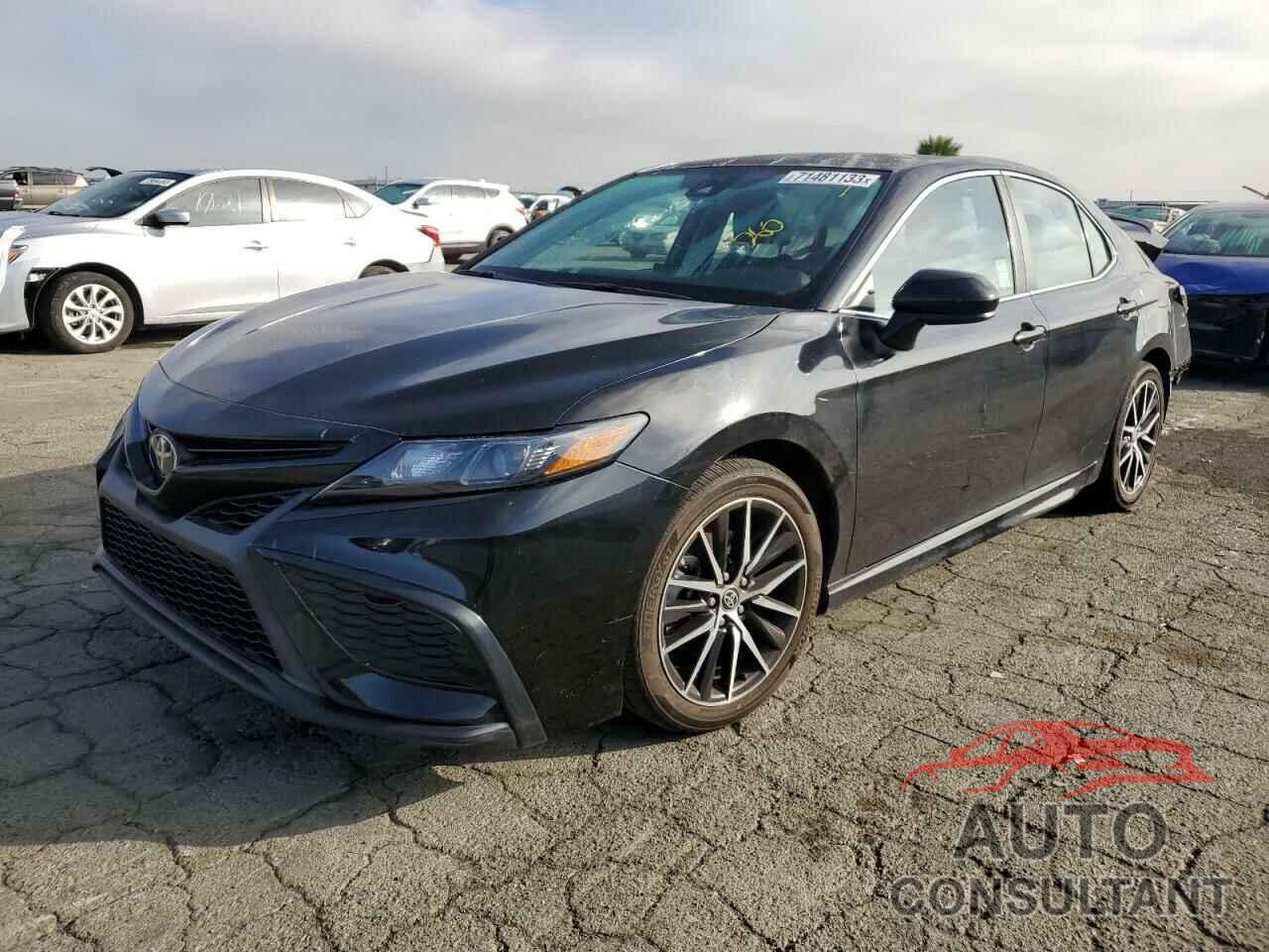 TOYOTA CAMRY 2021 - 4T1G11AK1MU448369
