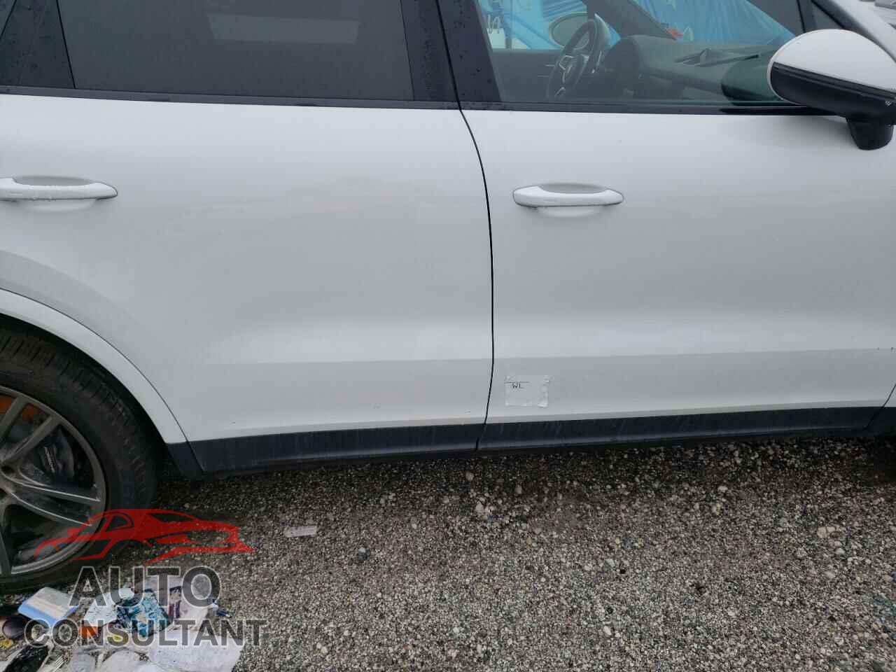 PORSCHE CAYENNE 2021 - WP1AA2AY6MDA05976