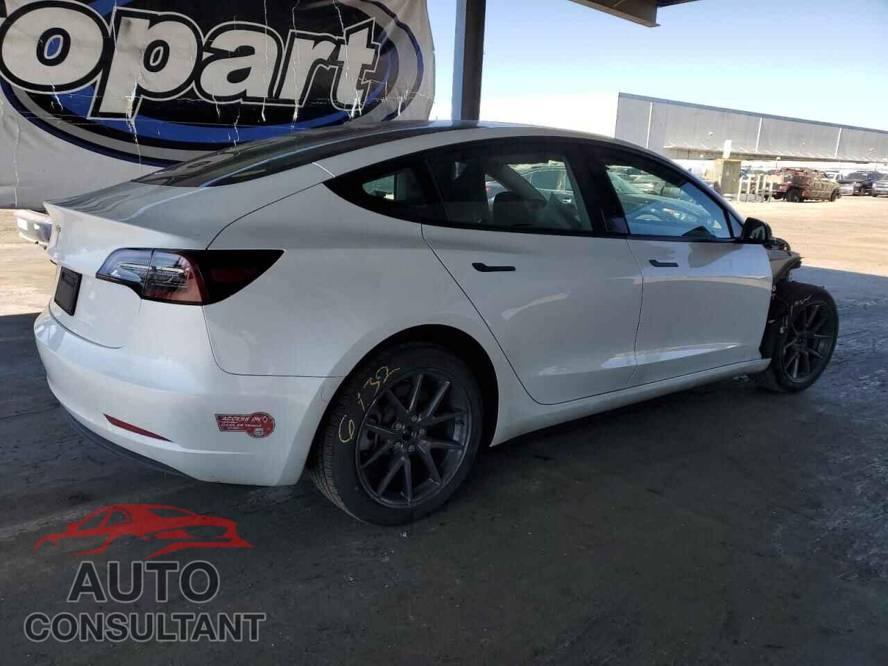 TESLA MODEL 3 2023 - 5YJ3E1EA3PF453790