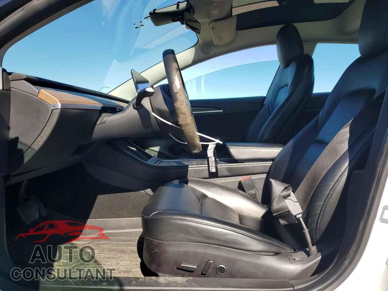 TESLA MODEL 3 2021 - 5YJ3E1EA5MF030253