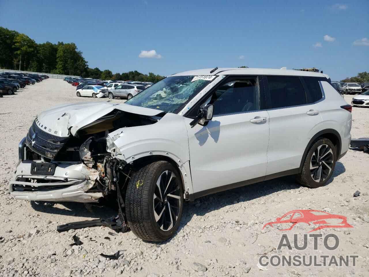 MITSUBISHI OUTLANDER 2022 - JA4J4UA82NZ067166