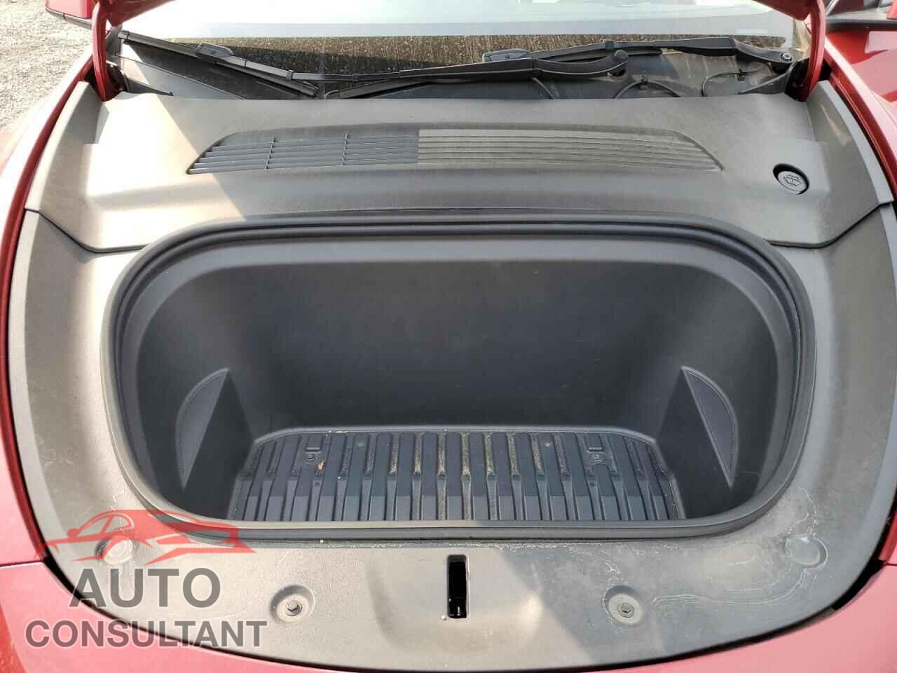TESLA MODEL Y 2021 - 5YJYGDEF3MF215933