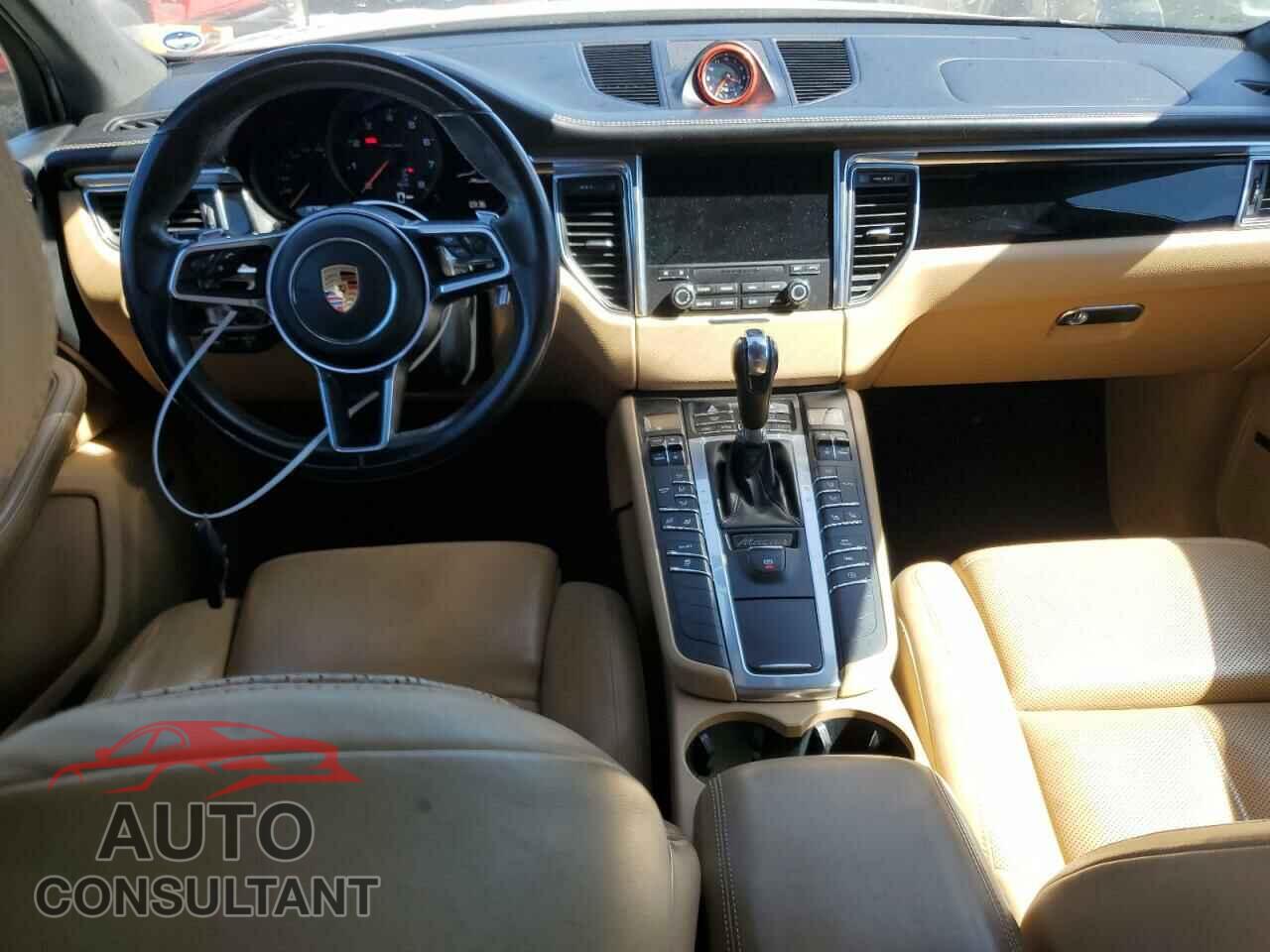 PORSCHE MACAN 2018 - WP1AA2A59JLB10373