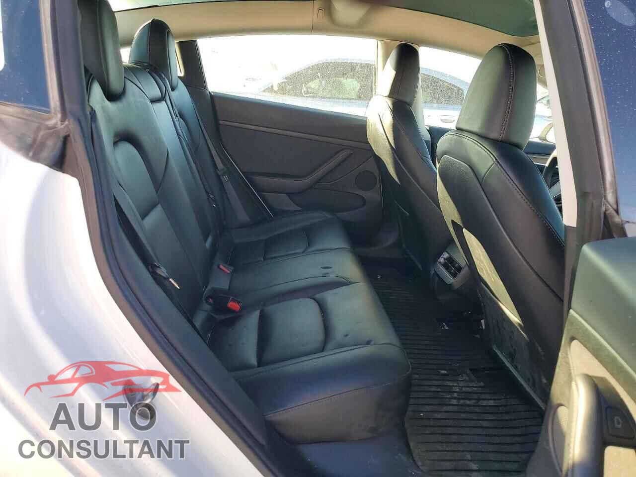 TESLA MODEL 3 2023 - 5YJ3E1EA3PF486871