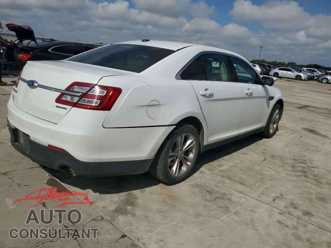 FORD TAURUS 2015 - 1FAHP2D81FG189306