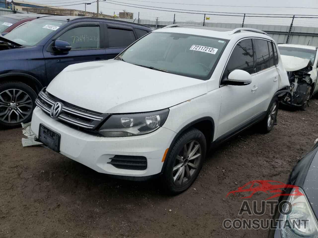 VOLKSWAGEN TIGUAN 2017 - WVGRV7AX8HK028749