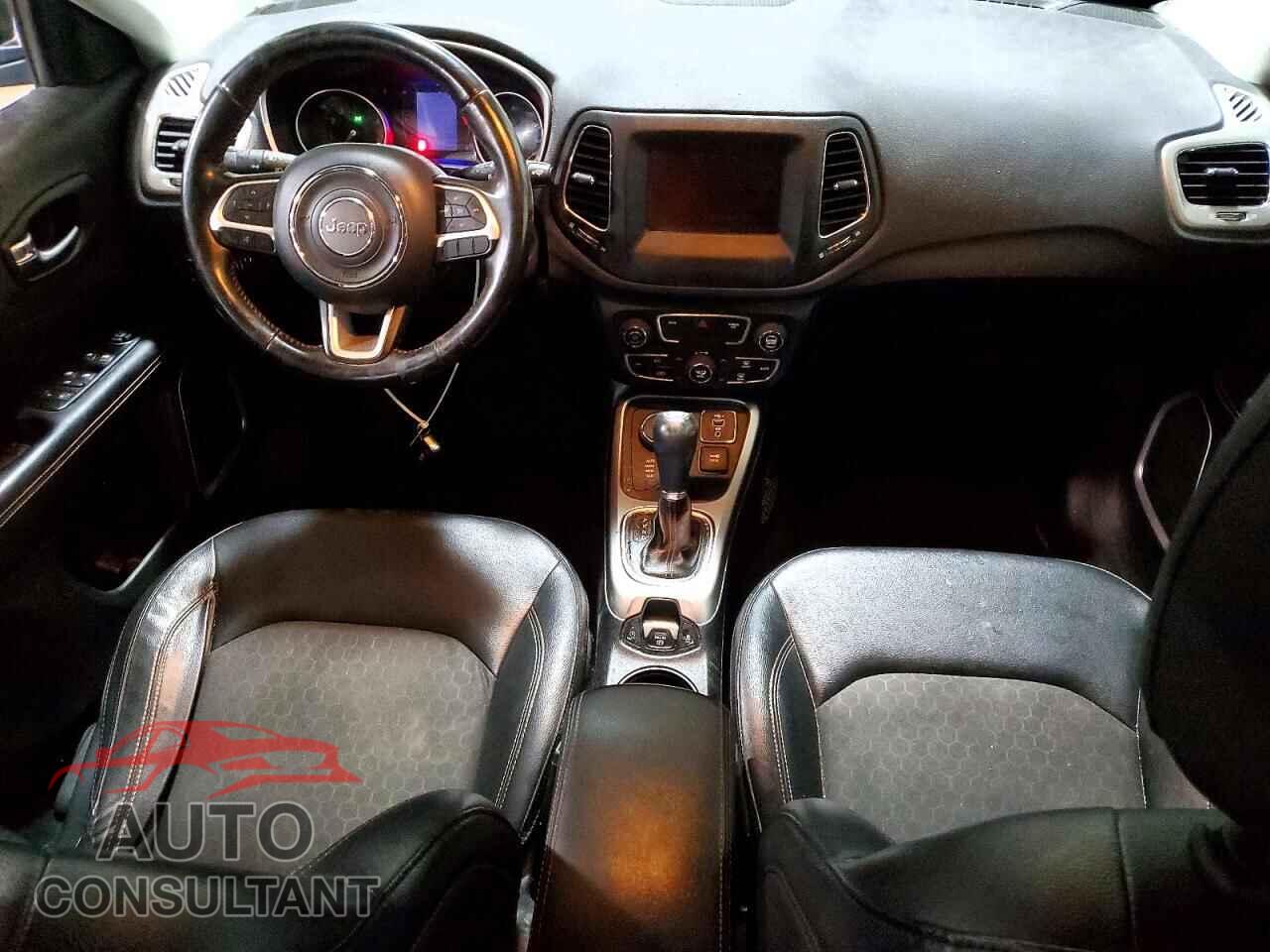 JEEP COMPASS 2020 - 3C4NJDBB8LT133394