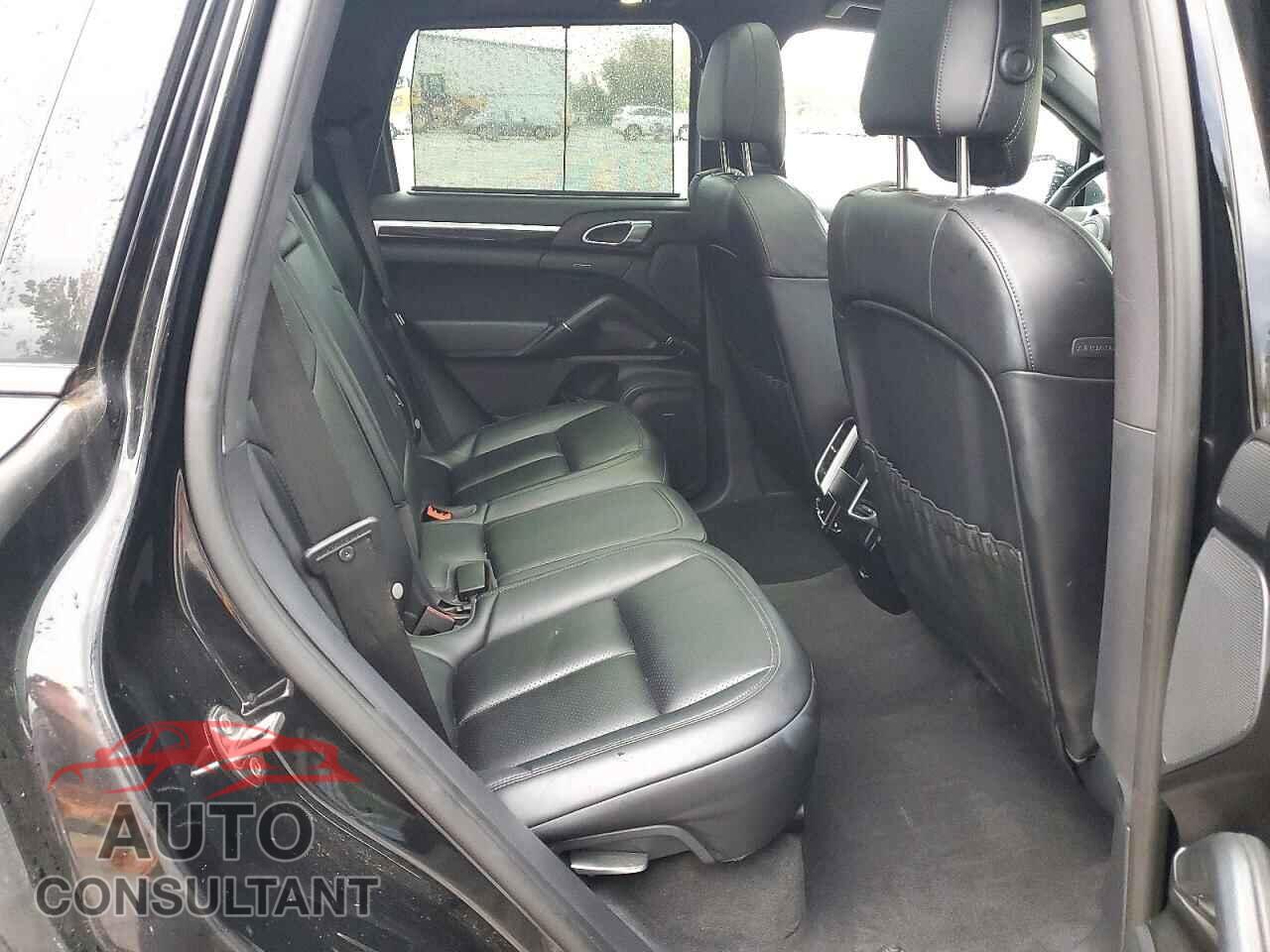 PORSCHE CAYENNE 2017 - WP1AA2A27HKA81932