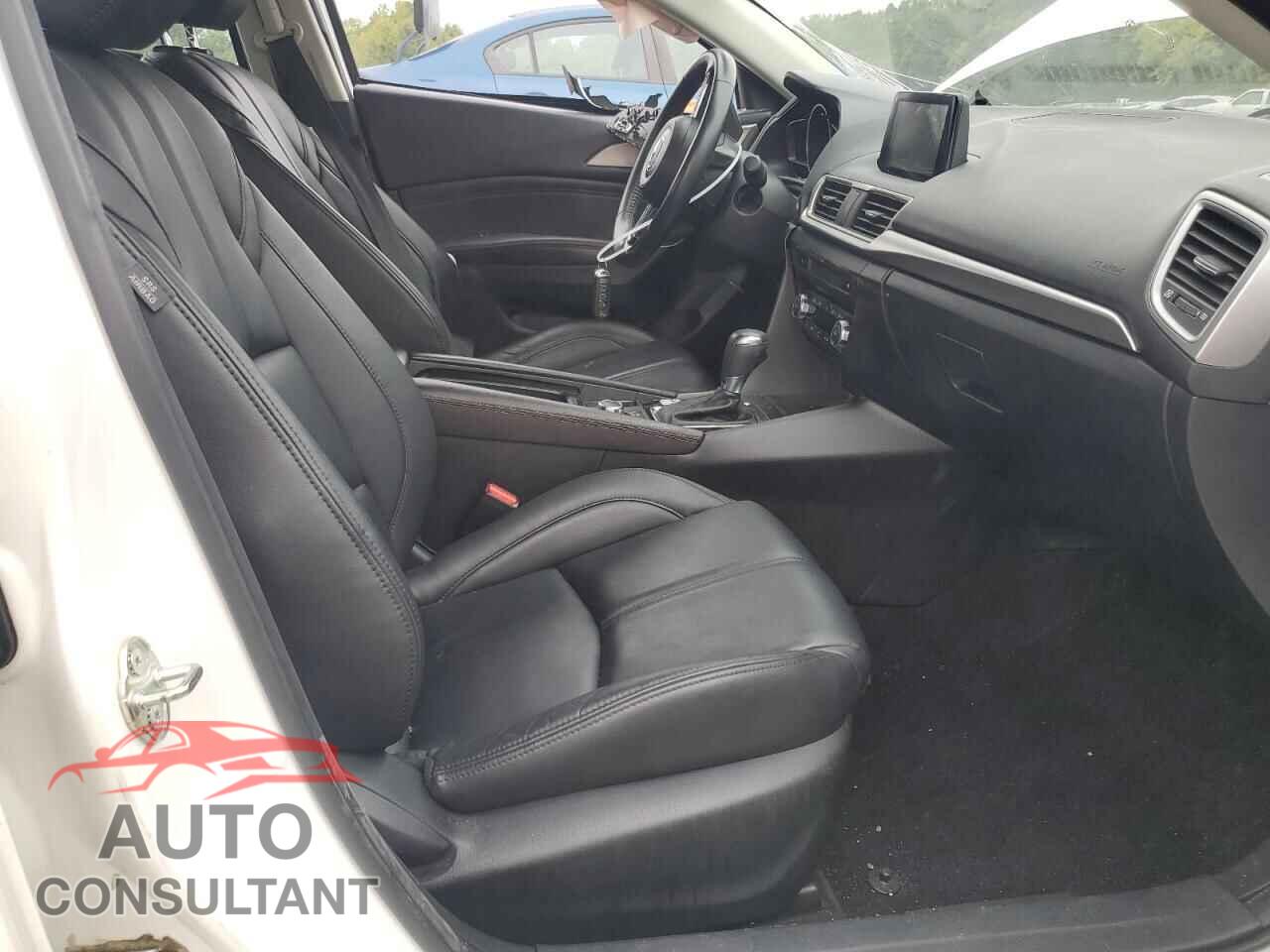 MAZDA 3 2018 - 3MZBN1V3XJM167710
