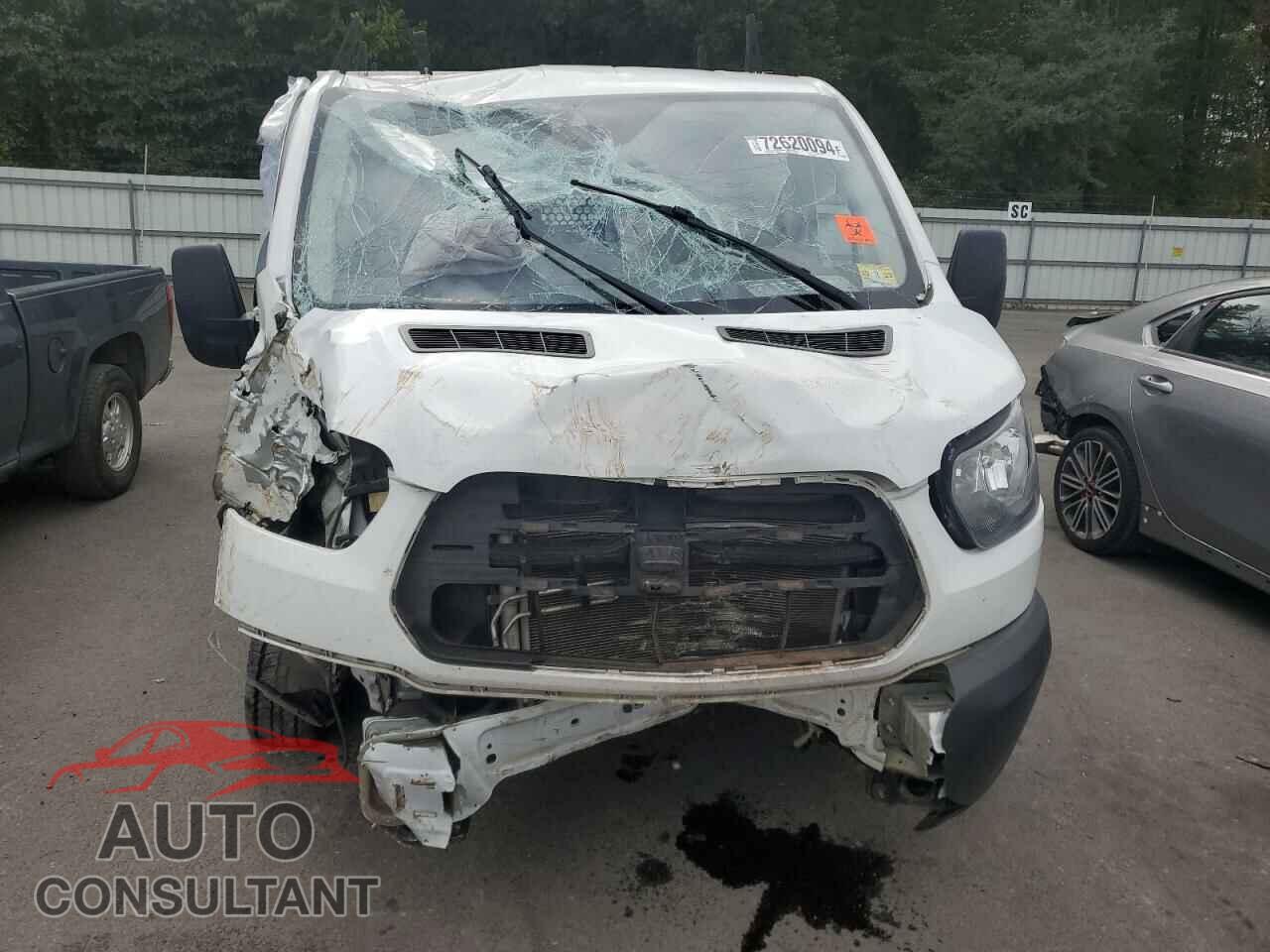 FORD TRANSIT 2019 - 1FTYR1YM1KKA34428