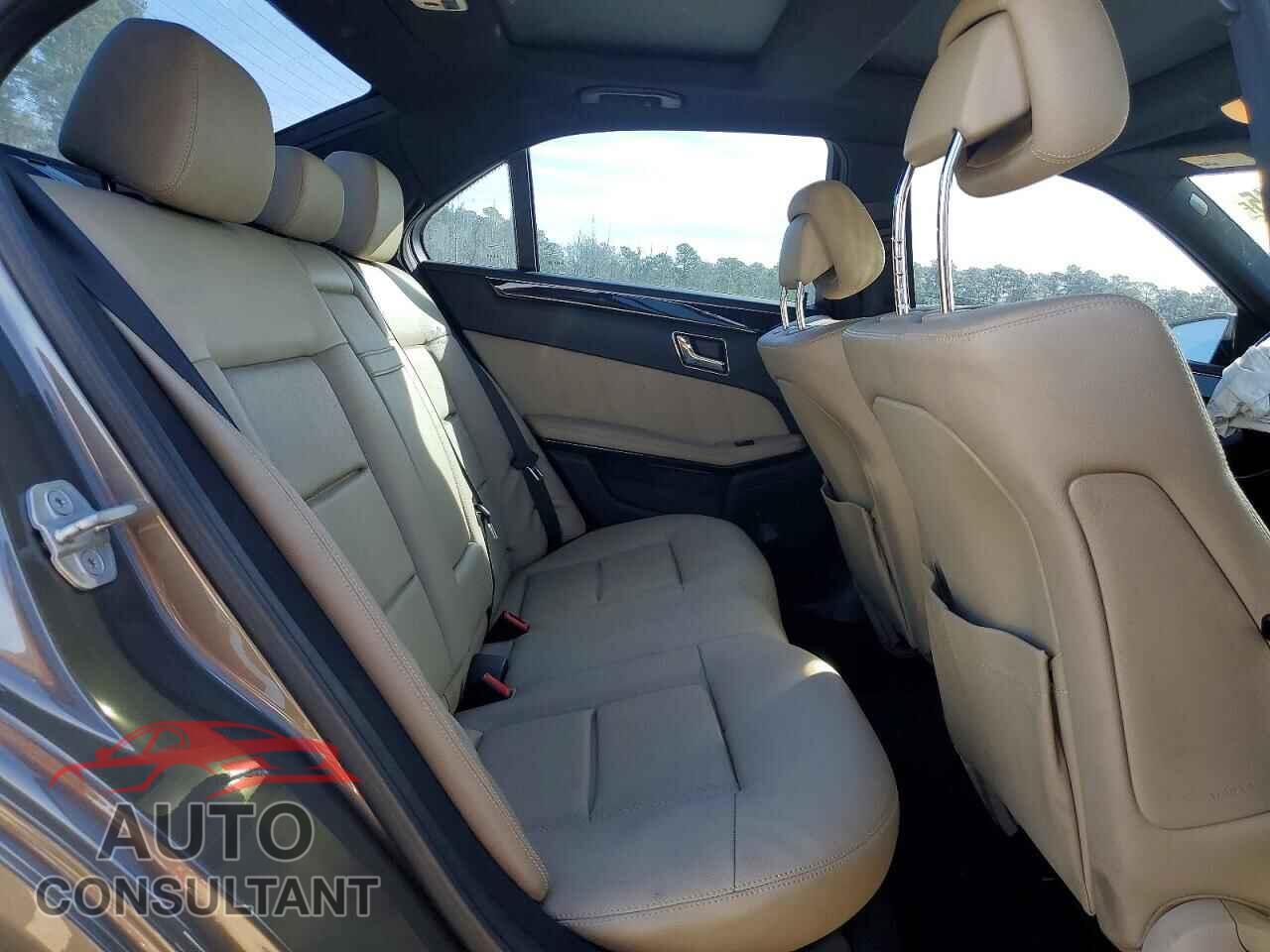 MERCEDES-BENZ E-CLASS 2011 - WDDHF8HB5BA324831
