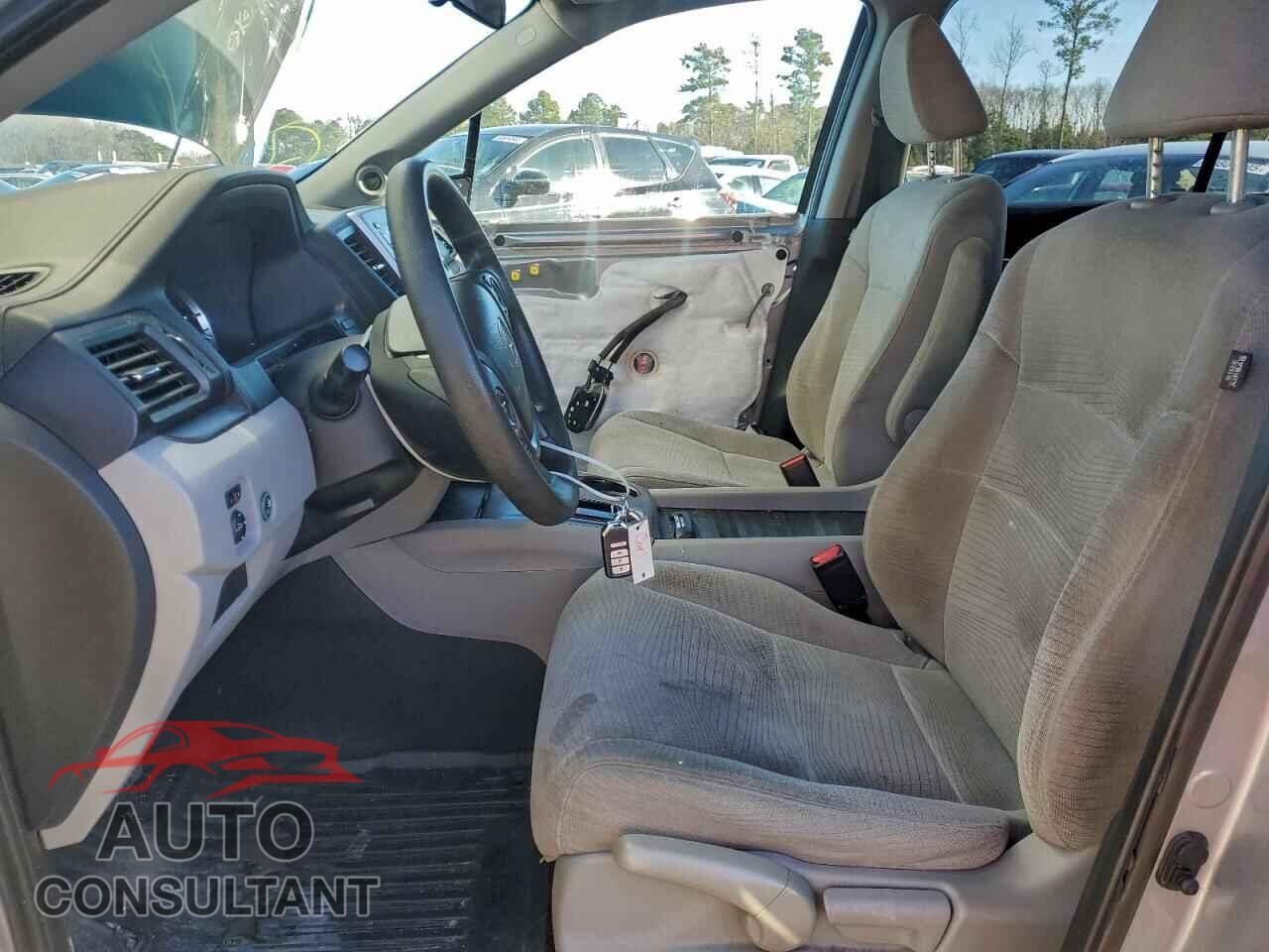 HONDA PILOT 2018 - 5FNYF5H14JB019536