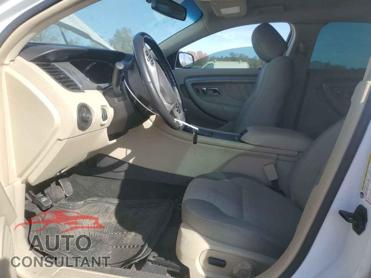 FORD TAURUS 2013 - 1FAHP2E83DG207607