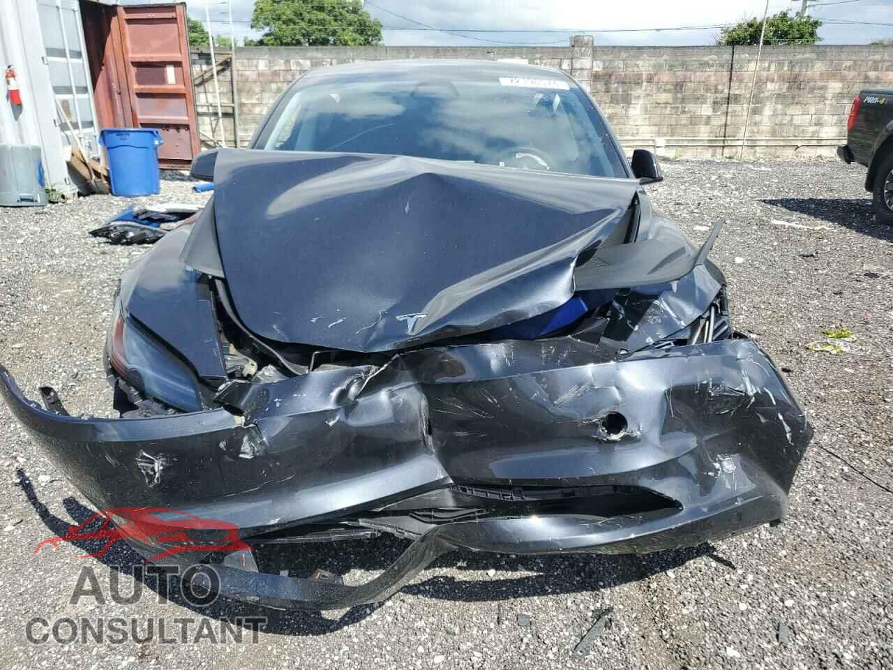 TESLA MODEL 3 2024 - 5YJ3E1EA6RF740818