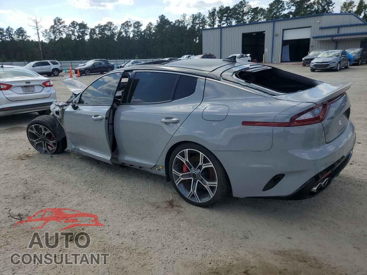 KIA STINGER 2019 - KNAE45LC6K6048046