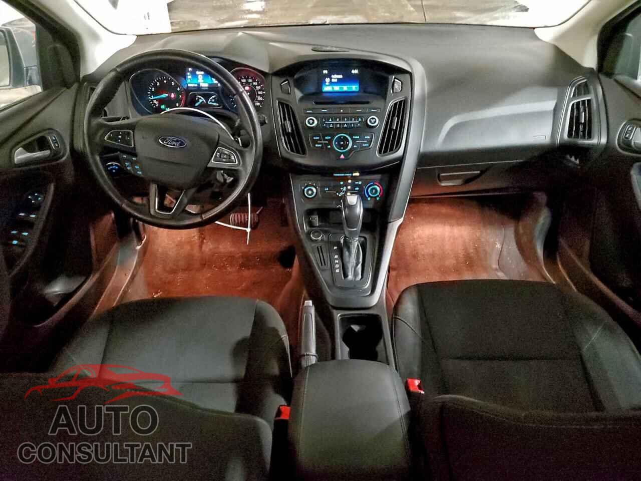 FORD FOCUS 2015 - 1FADP3K25FL377630