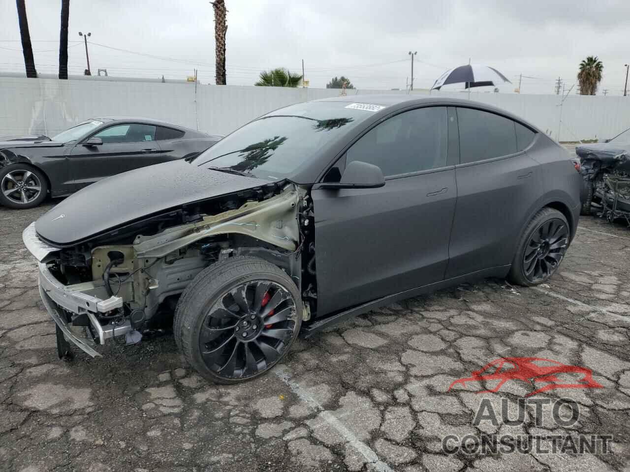 TESLA MODEL Y 2022 - 7SAYGDEFXNF552863