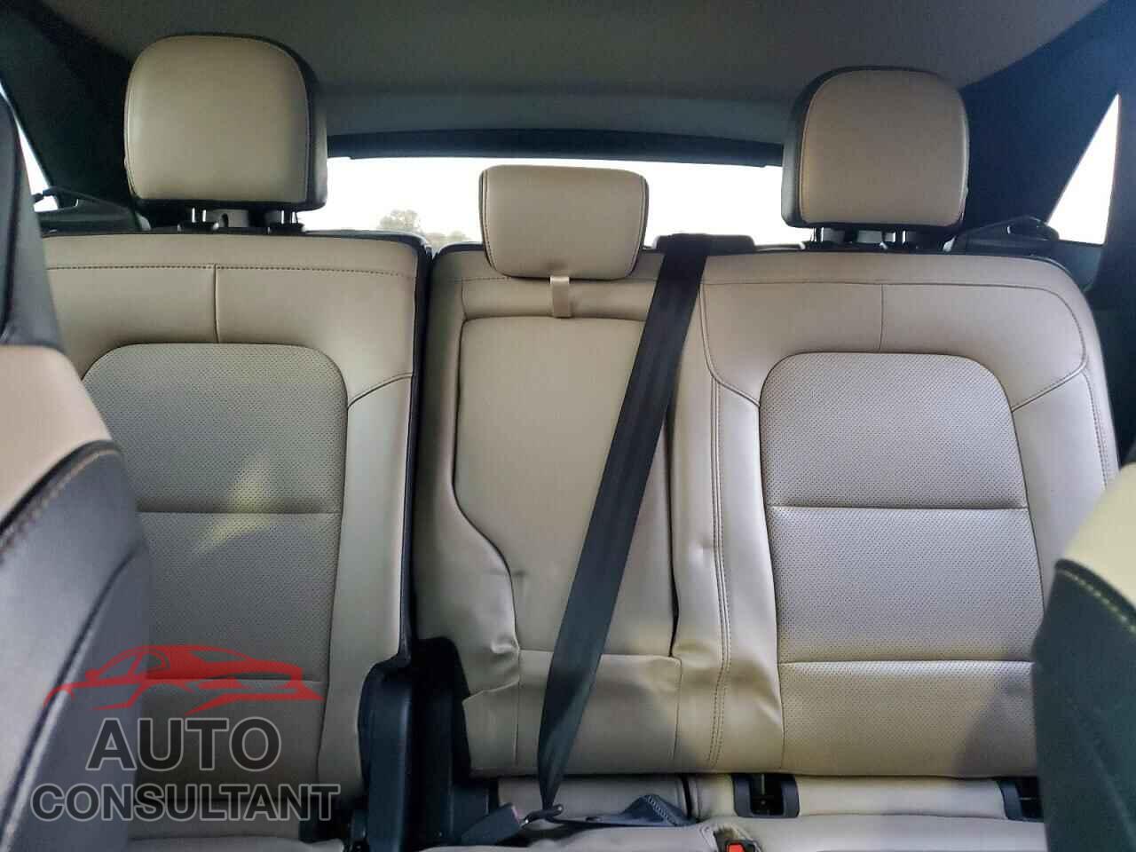 FORD ESCAPE 2020 - 1FMCU9H62LUA82465