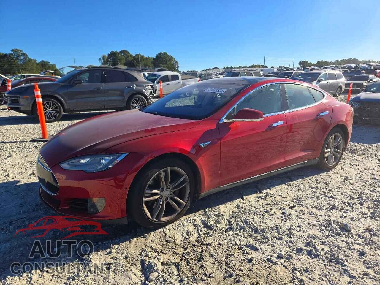 TESLA MODEL S 2015 - 5YJSA1E14FF104174