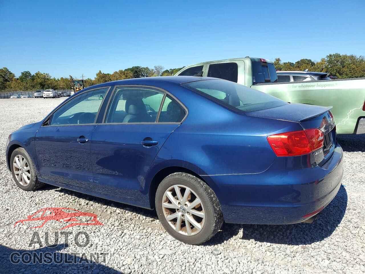 VOLKSWAGEN JETTA 2012 - 3VWDX7AJ1CM451790