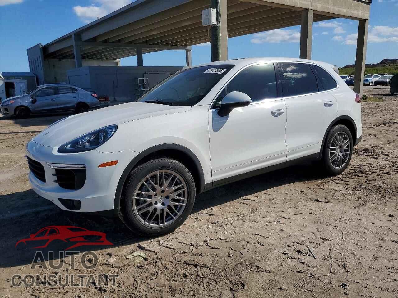 PORSCHE CAYENNE 2016 - WP1AB2A25GLA95480
