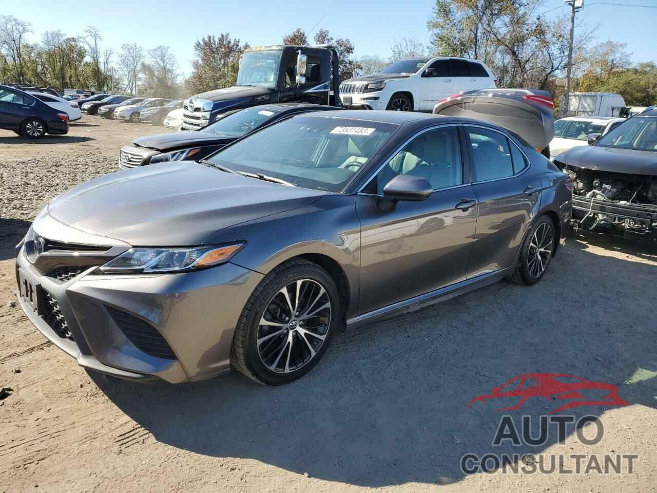 TOYOTA CAMRY 2018 - 4T1B11HK2JU569701