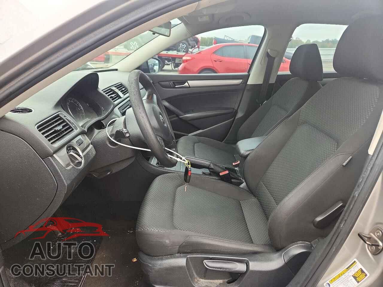VOLKSWAGEN PASSAT 2013 - 1VWAP7A3XDC061908