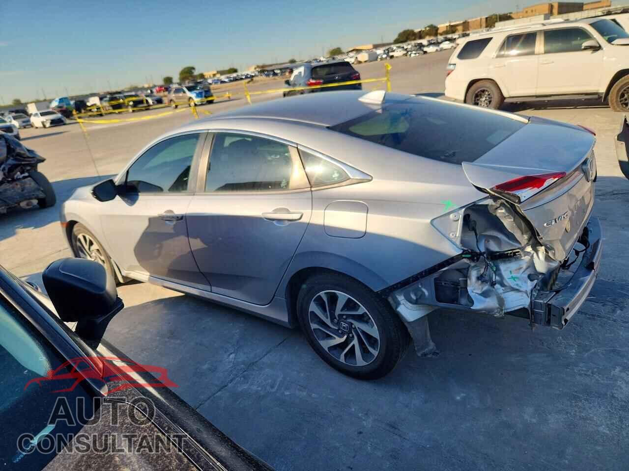 HONDA CIVIC 2017 - 19XFC2F77HE073600