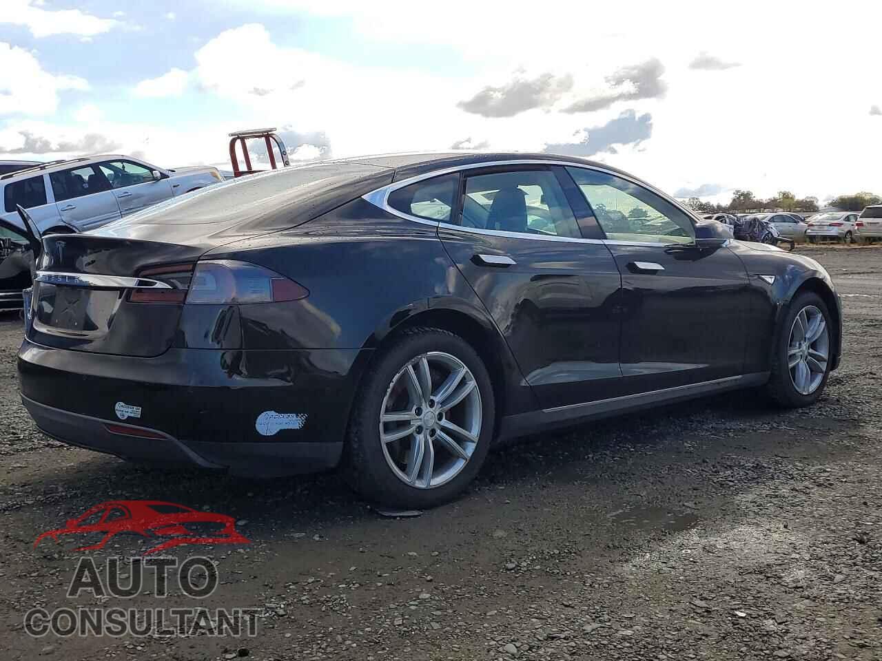 TESLA MODEL S 2015 - 5YJSA1S15FF100848