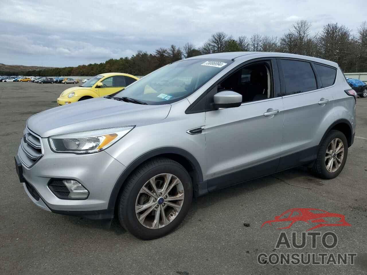 FORD ESCAPE 2017 - 1FMCU0GD5HUD67342