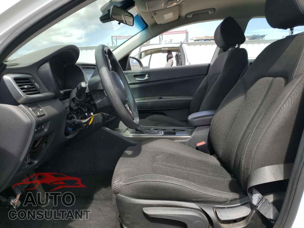 KIA OPTIMA 2020 - 5XXGT4L31LG390077