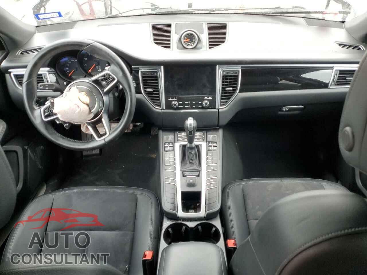 PORSCHE MACAN 2017 - WP1AA2A58HLB01898