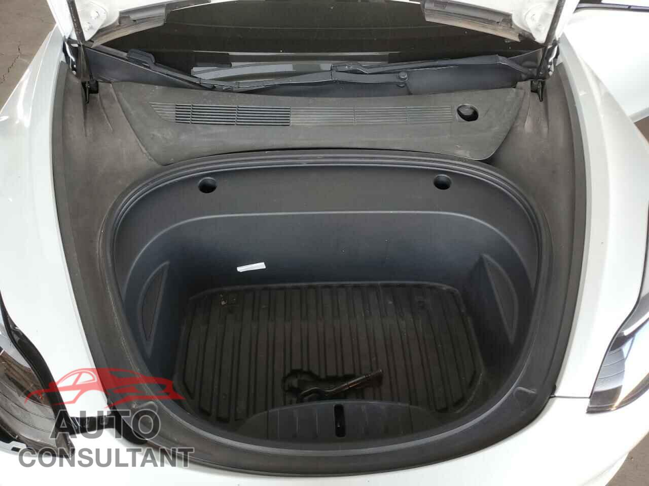TESLA MODEL 3 2021 - 5YJ3E1EA5MF053841
