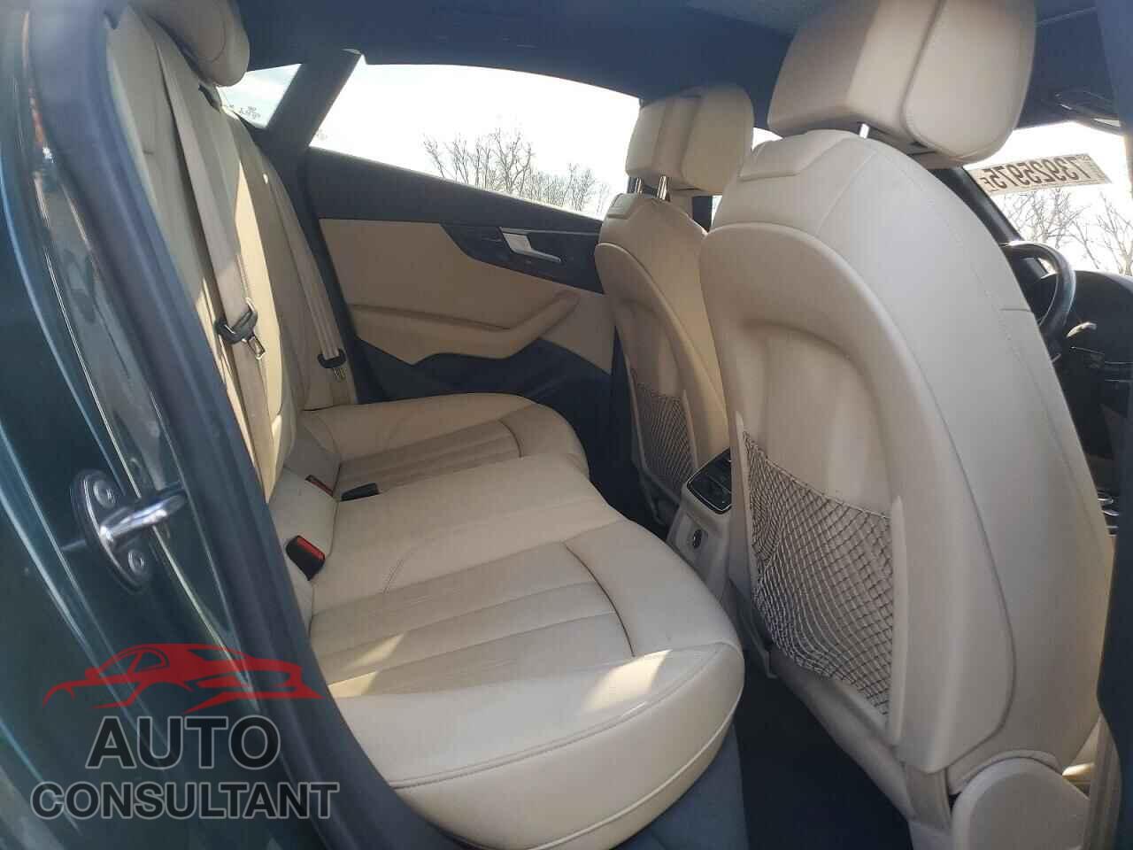 AUDI A5 2018 - WAUBNCF58JA065282